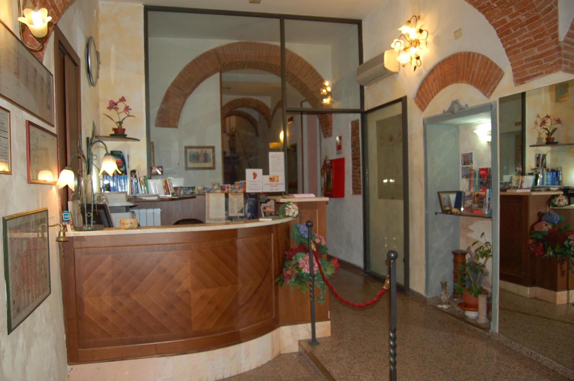 Hotel Leonardo Pisa Kültér fotó